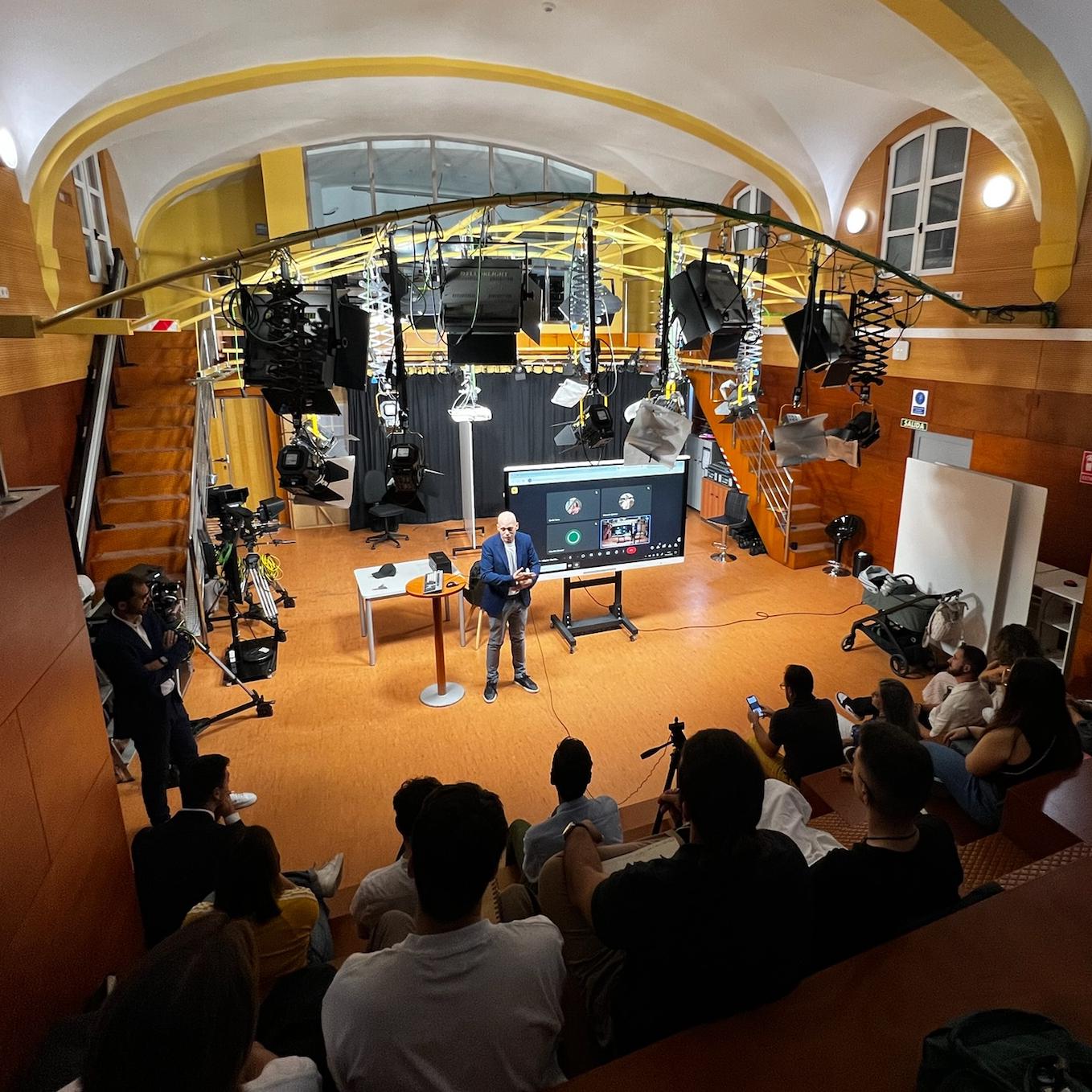 'Theatricality: Where are cinemas going?': Eva Rekettyei, Antonio ...