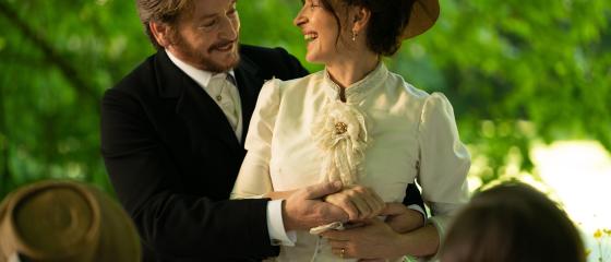 Juliette Binoche y Benoît Magimel protagonizan 'A fuego lento'.