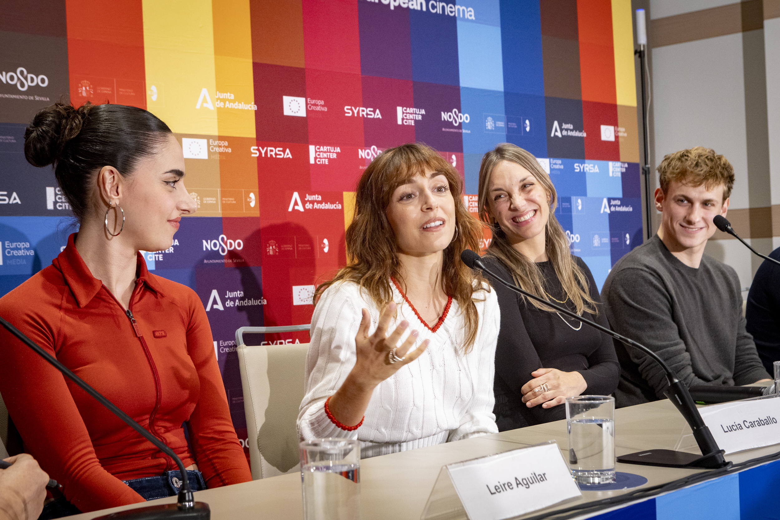 Todos los lados de la cama