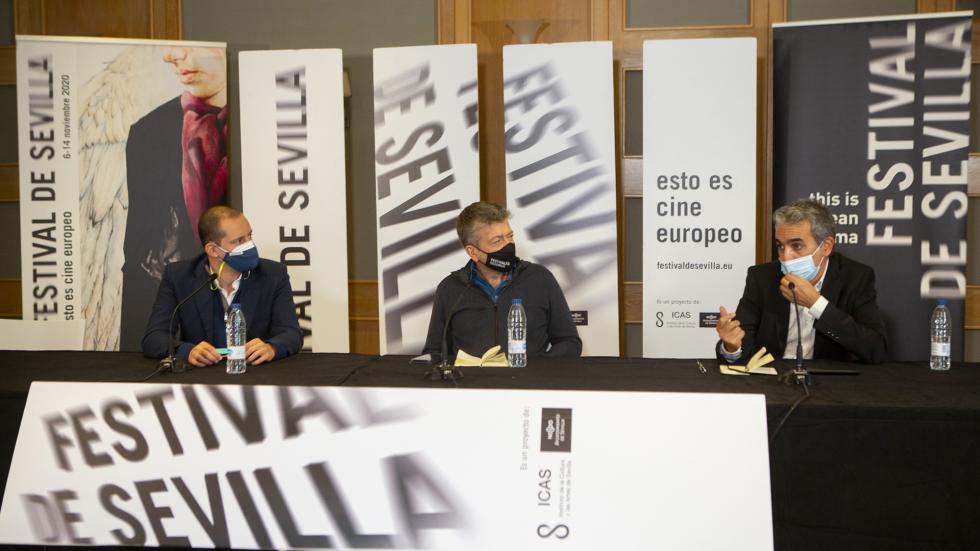 Mesa redonda 'Tan cerca, tan lejos' Mesa redonda 'Tan cerca, tan lejos'