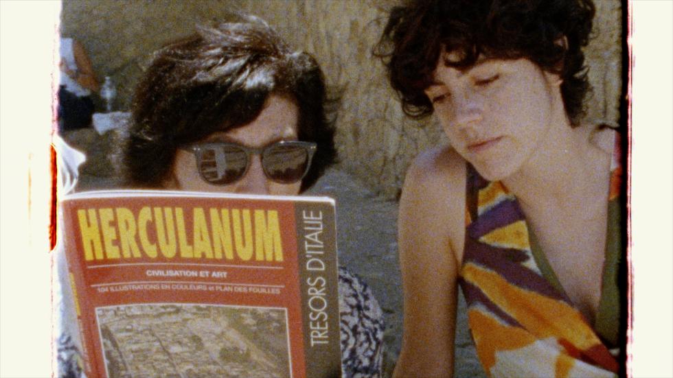 Fotograma "A los libros y a las mujeres canto"